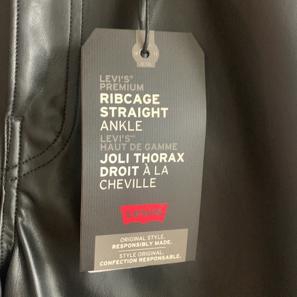 Levi’s rib cage straight ankle leather pleather pant - Picture 5 of 8